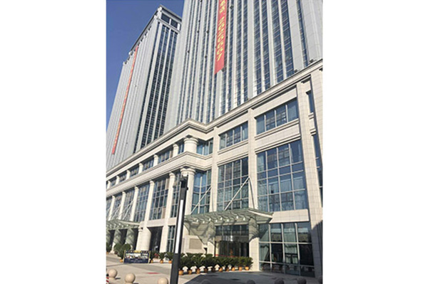 太鐵(tiě)廣場(chǎng)